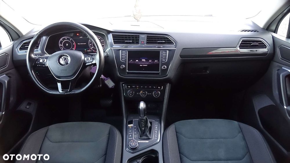 Volkswagen Tiguan - 6