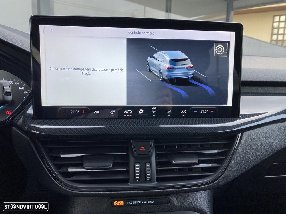 Ford Focus 1.0 EcoBoost MHEV ST-Line - 31