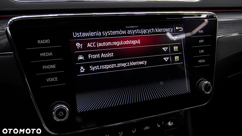 Skoda Superb 2.0 TSI Style DSG - 30