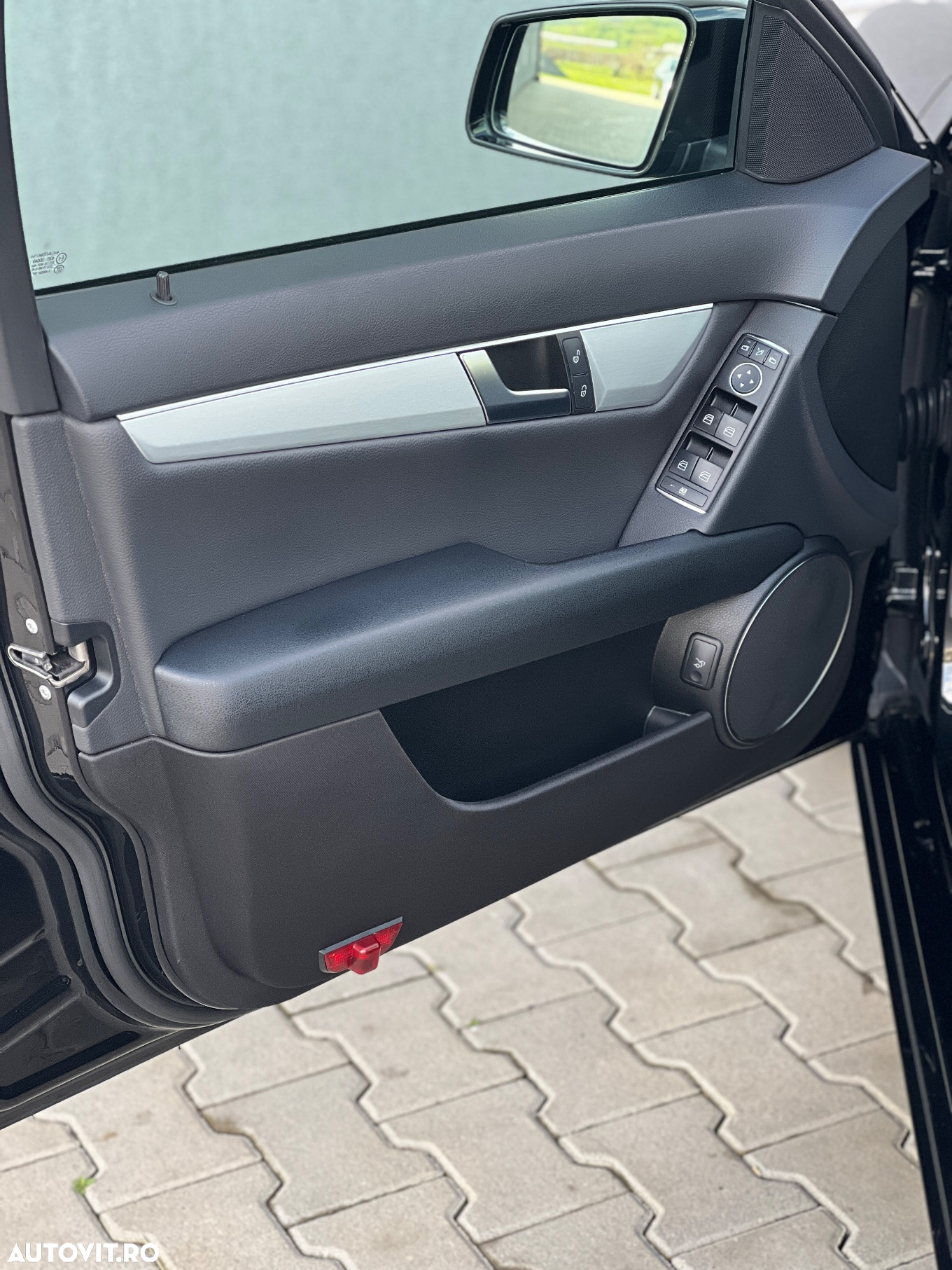 Mercedes-Benz C 180 CGI BlueEFFICIENCY Avantgarde - 12