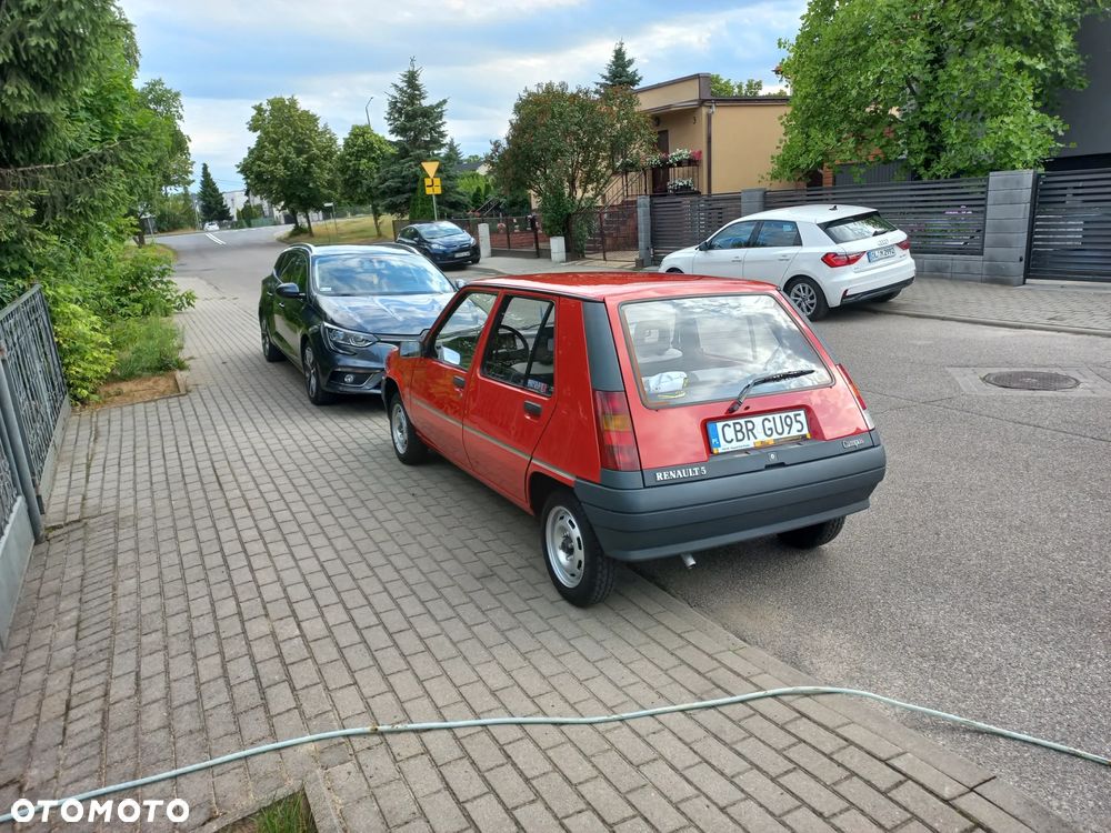 Renault 5 - 33