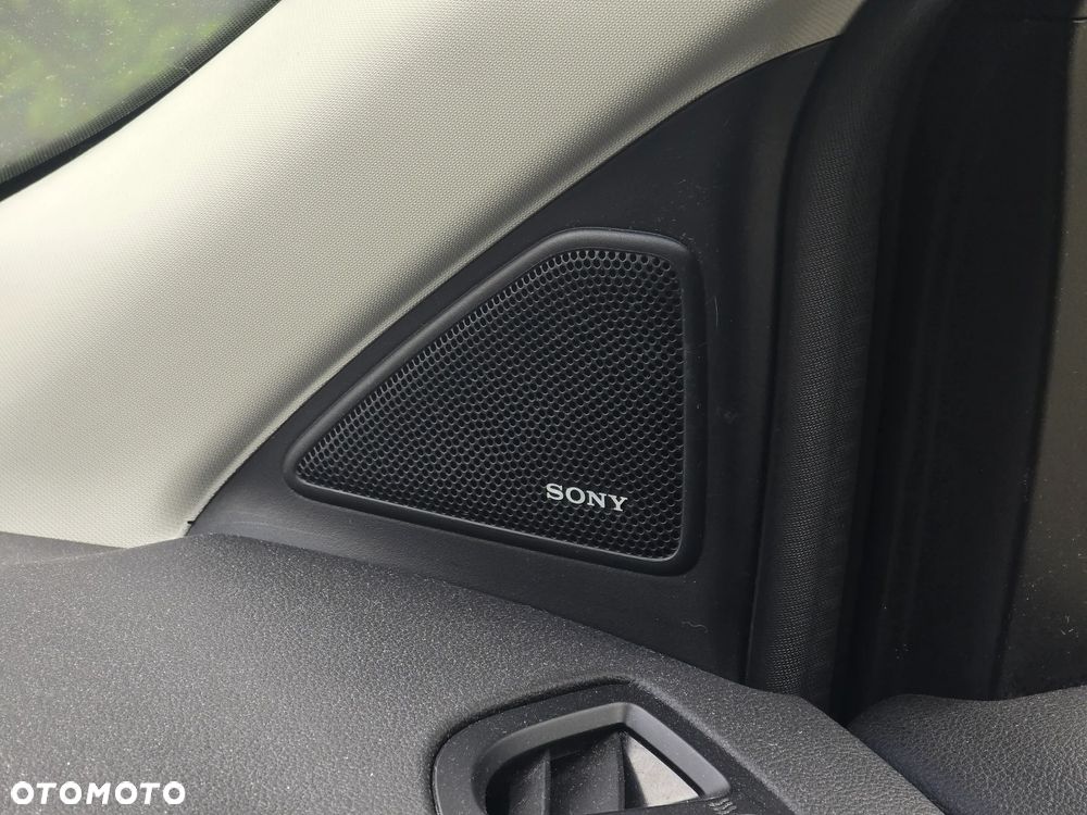 Ford Kuga 2.0 TDCi 4x4 Titanium - 27