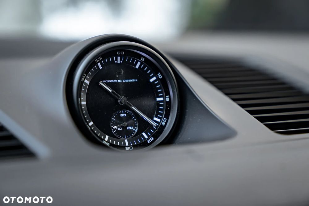 Porsche Cayenne - 33