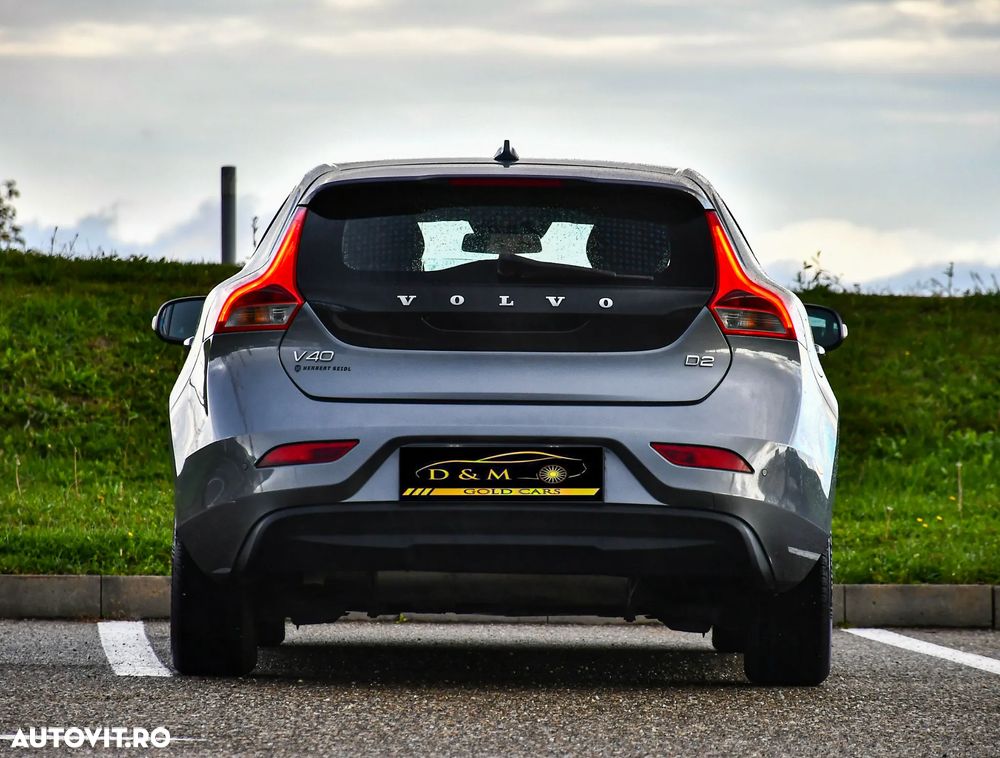 Volvo V40 D2 Momentum - 7