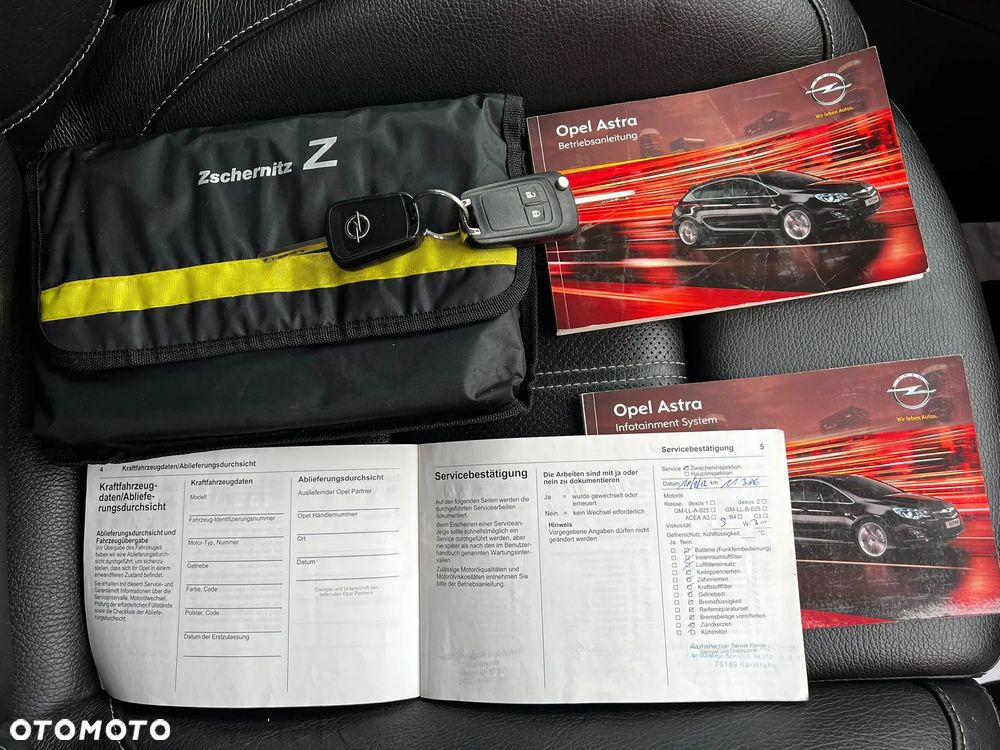 Opel Astra 1.7 CDTI DPF Cosmo - 12