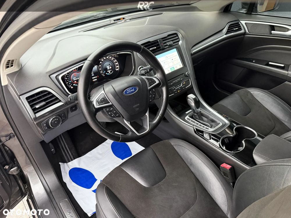 Ford Mondeo 2.0 TDCi Titanium PowerShift - 23