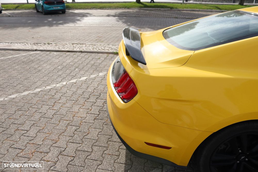 Ford Mustang 2.3i EcoBoost - 18