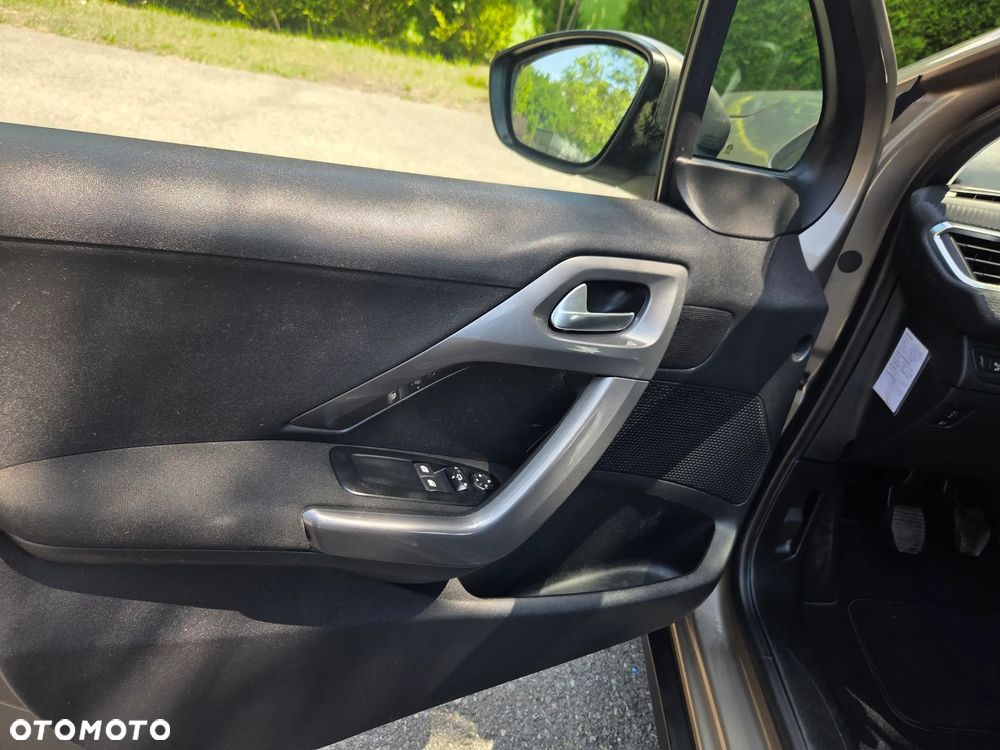 Peugeot 2008 PureTech 110 Stop&Start Active - 12