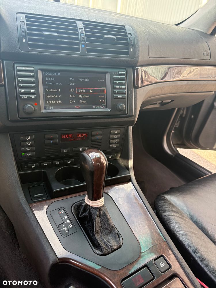 BMW Seria 5 - 21