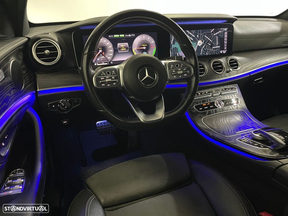 Mercedes-Benz E 300 de AMG Line - 24