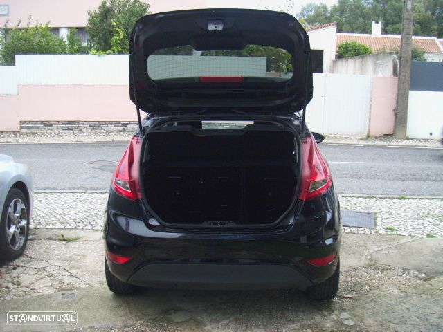 Ford Fiesta 1.4 TDCI Titanium - 33