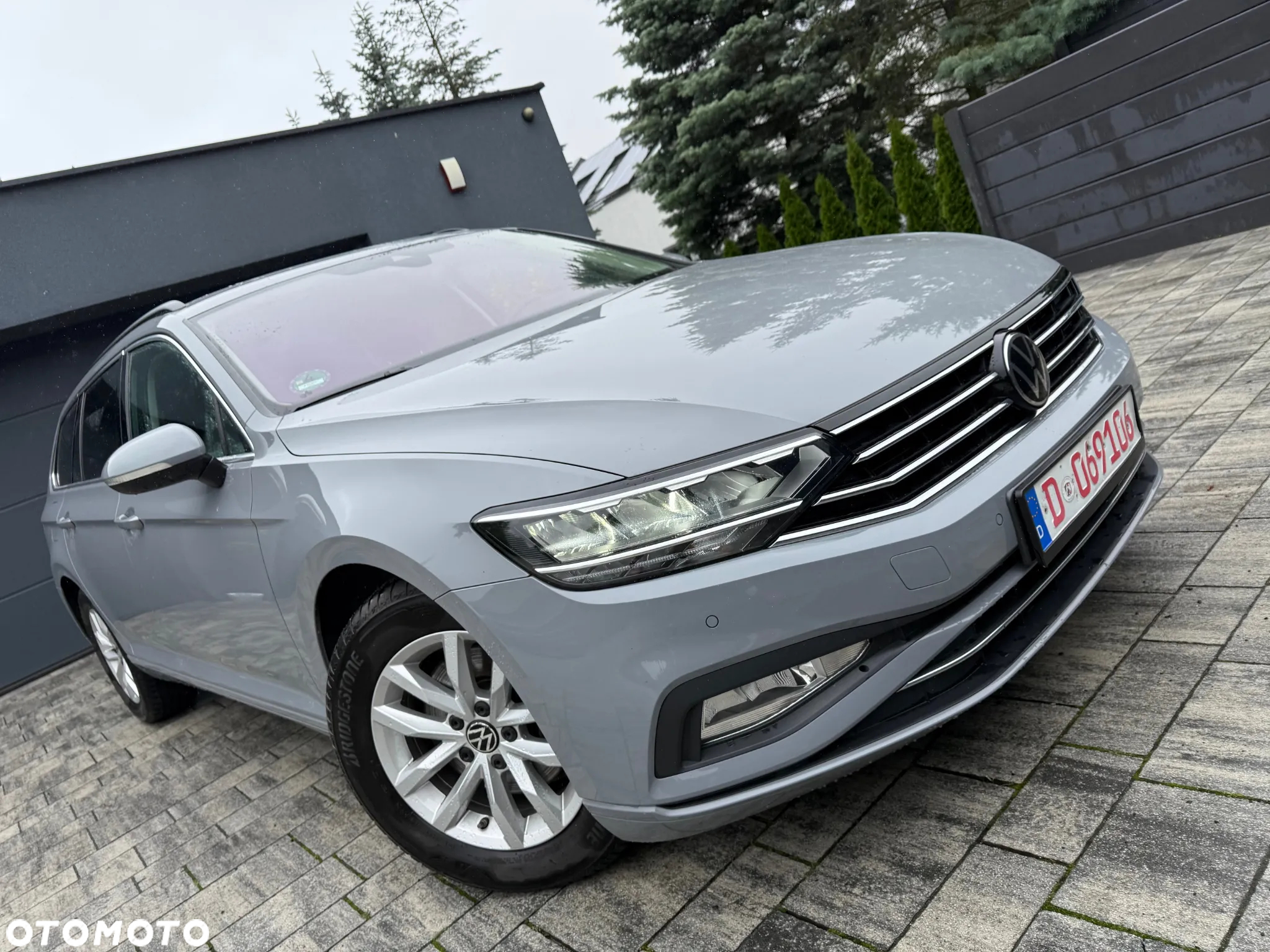 Volkswagen Passat Variant 2.0 TDI SCR DSG Business - 2