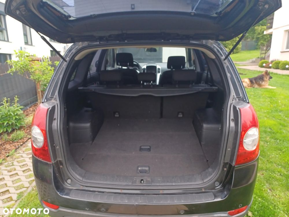 Chevrolet Captiva 2.4 LS 5os - 8