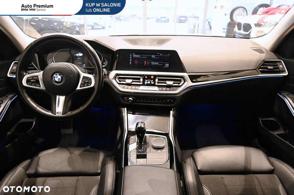 BMW Seria 3 318i M Sport - 17