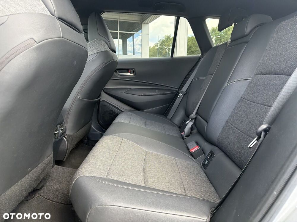 Toyota Corolla 2.0 Hybrid Comfort - 11