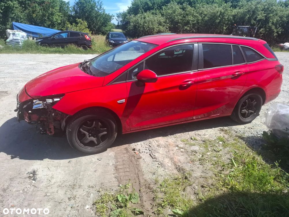 Opel Astra 1.4 T Dynamic S&S - 2