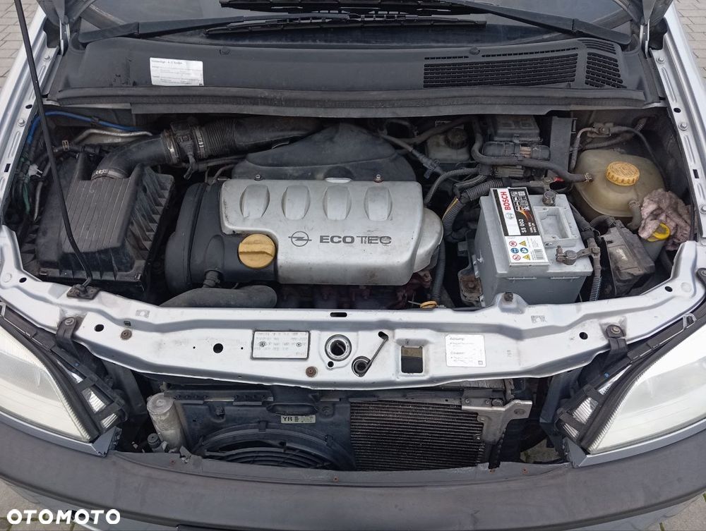 Opel Zafira 1.8 16V - 4