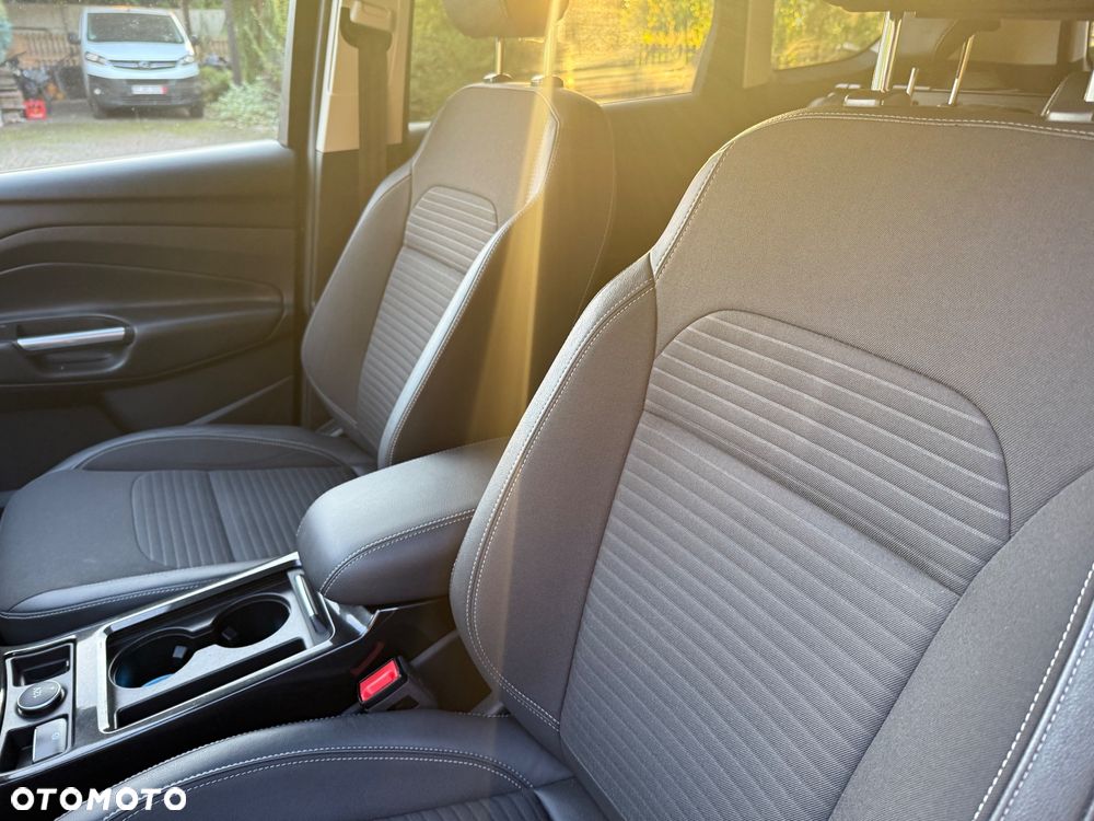 Ford Kuga 1.5 EcoBoost 4x4 Business Edition - 24