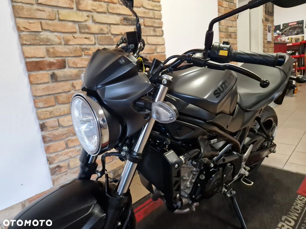 Suzuki SV - 19