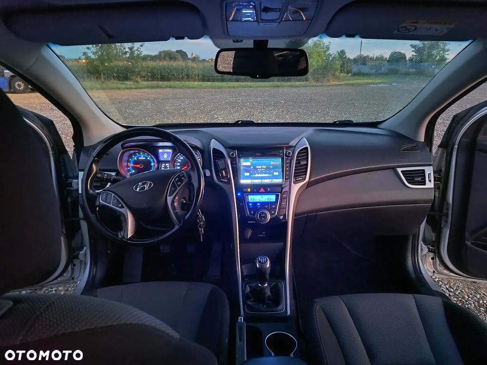 Hyundai i30 1.6 CRDi BlueDrive Classic - 12