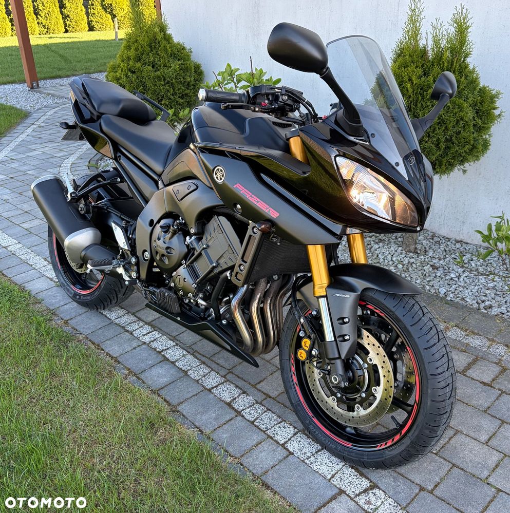 Yamaha FZ8 - 1