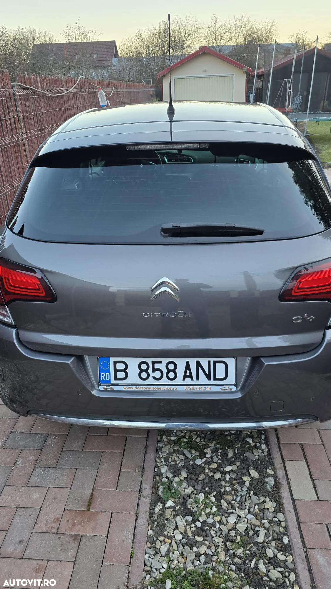 Citroën C4 - 4