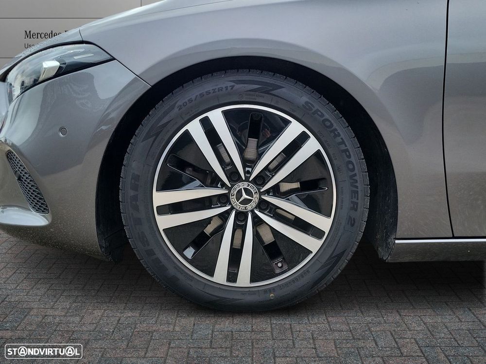 Mercedes-Benz A 180 Limousine d Progressive Aut. - 9