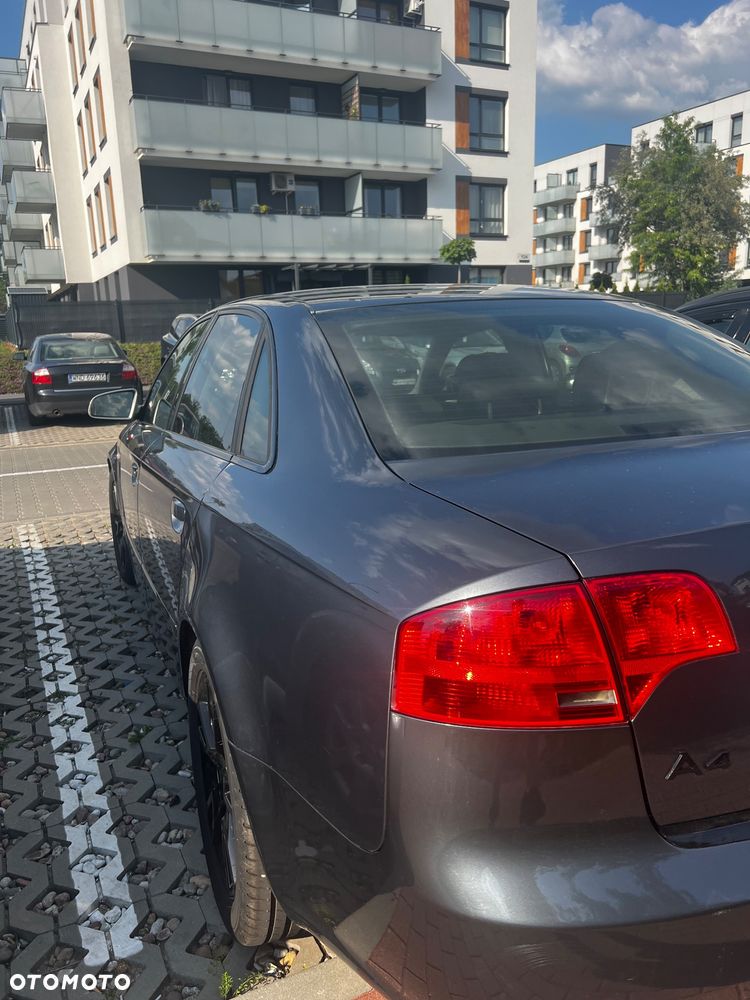 Audi A4 Avant 2.0 TDI - 4