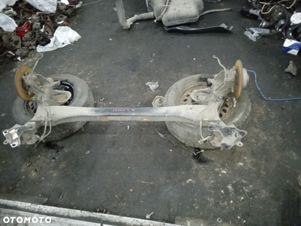 OŚ TYLNA RENAULT MEGANE III 5D - 2