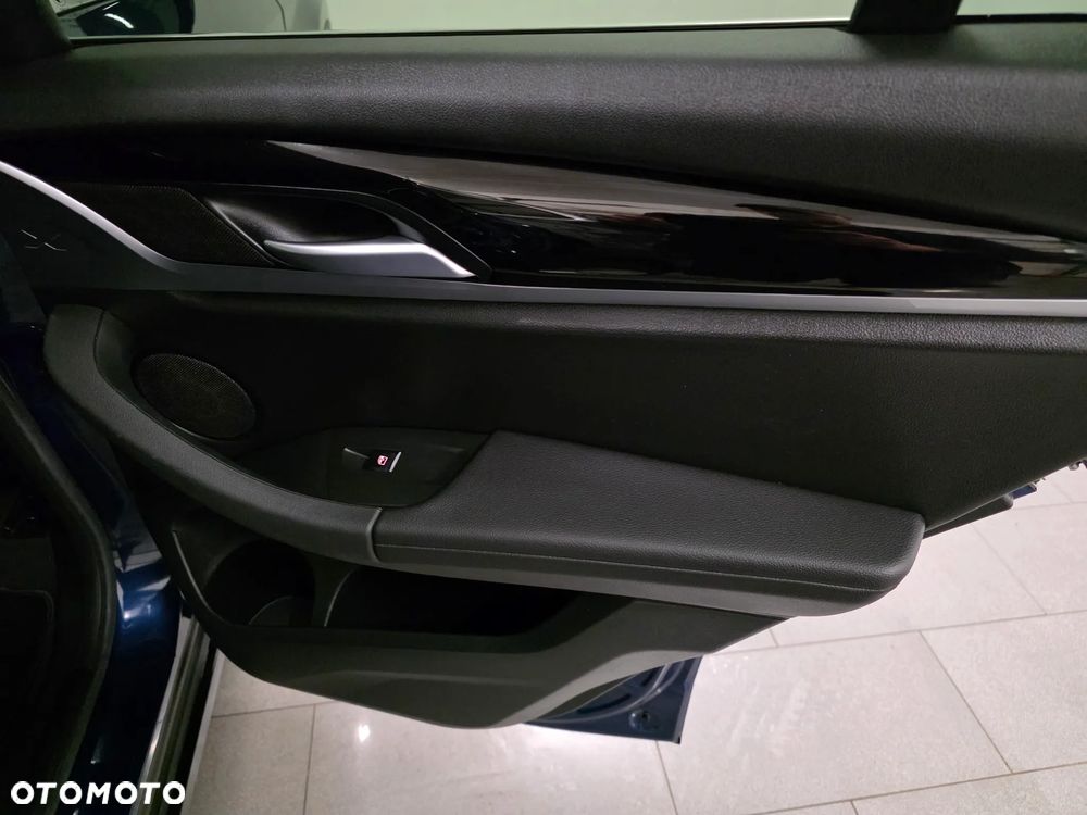 BMW X3 - 25