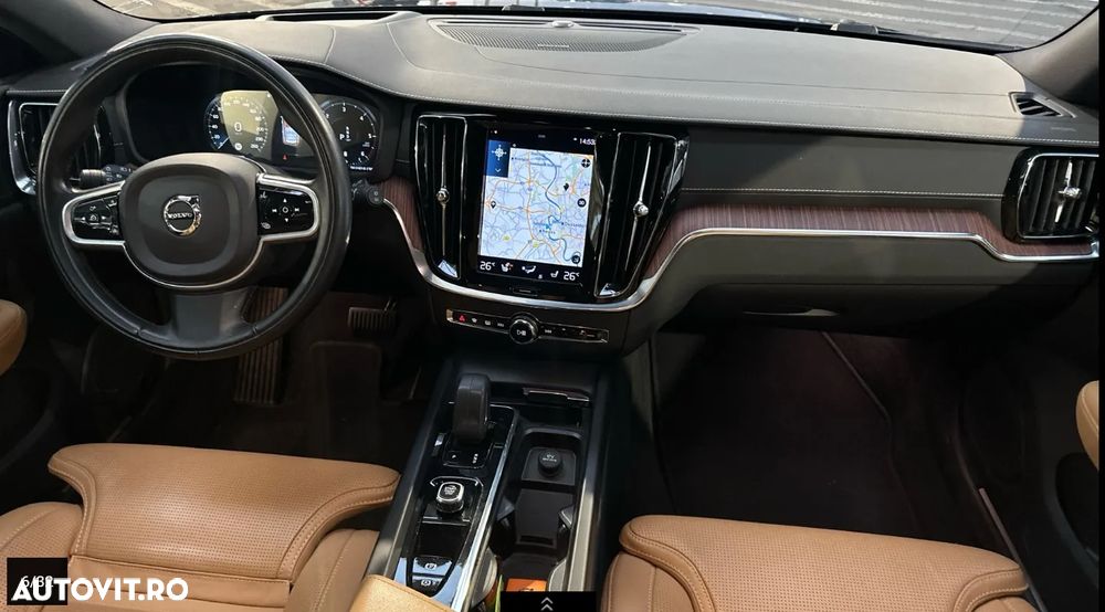 Volvo V60 Cross Country B4 D AWD Geartronic Pro - 5