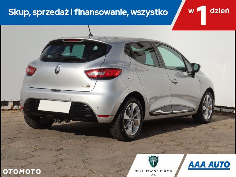 Renault Clio - 6
