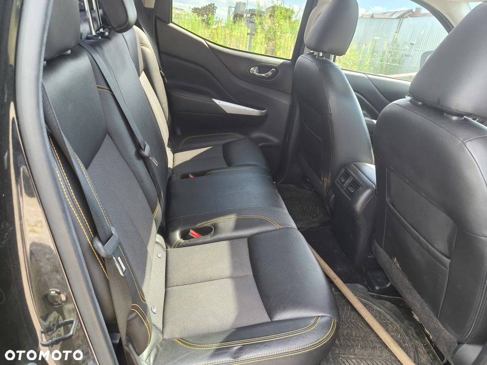 Nissan Navara DC 4x4 Autm N-Guard - 5