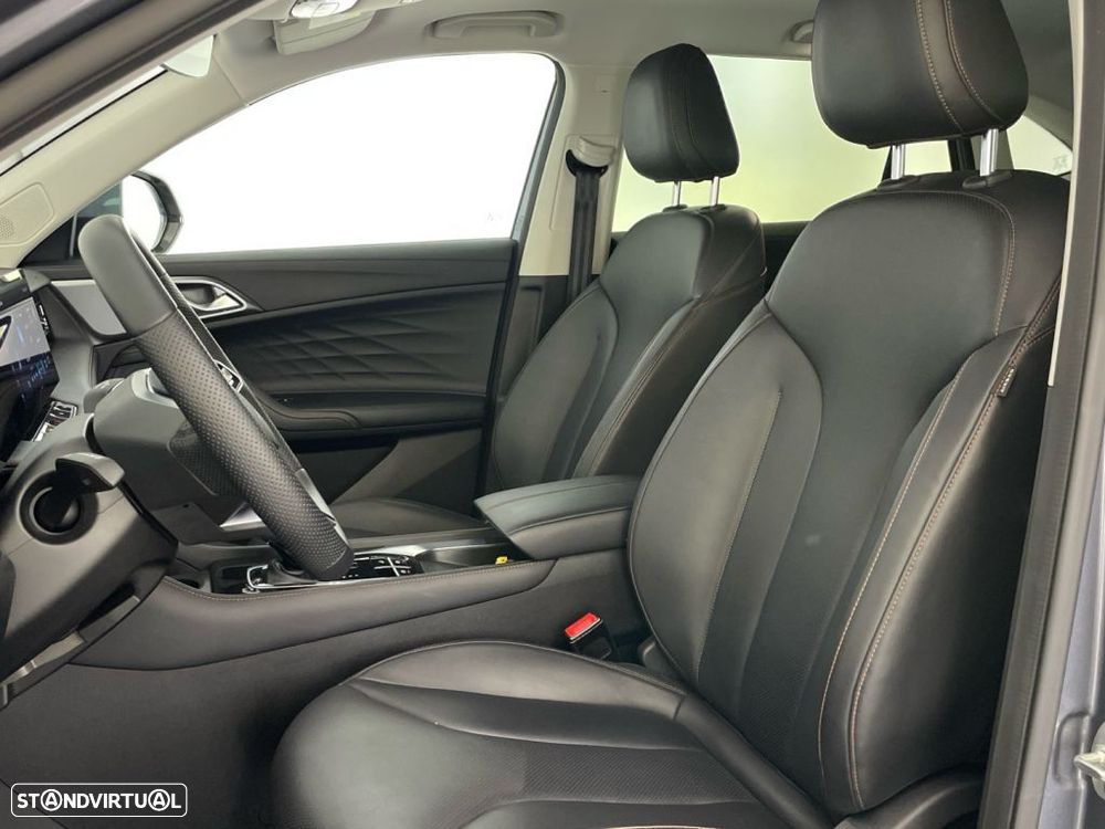 MG HS 1.5 Plug-in Hybrid Luxury - 17