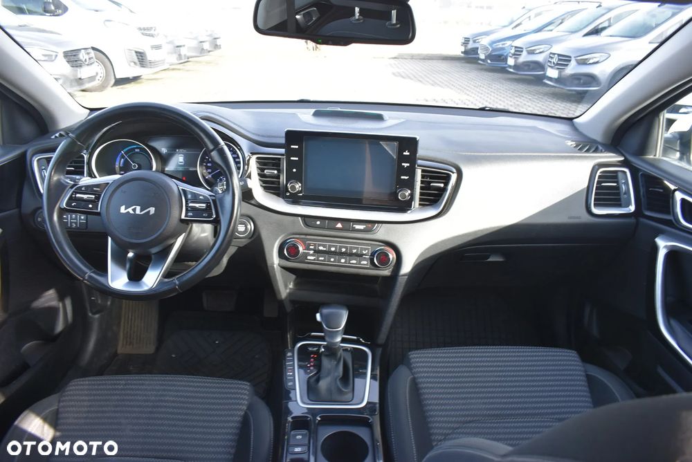 Kia Ceed 1.6 GDI PHEV L DCT - 20