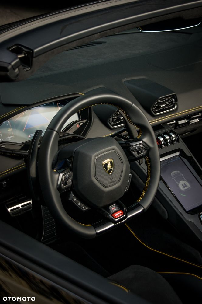 Lamborghini Huracan EVO - 11