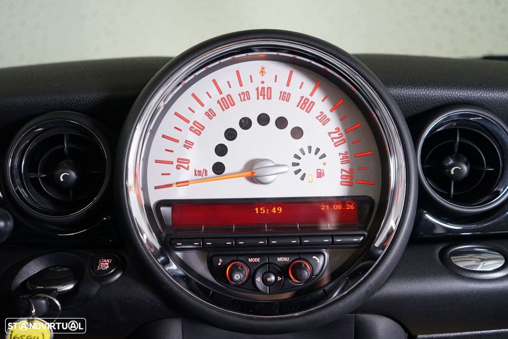 MINI 3 Portas Cooper D - 25