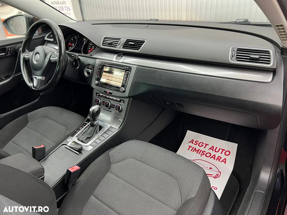 Volkswagen Passat - 11