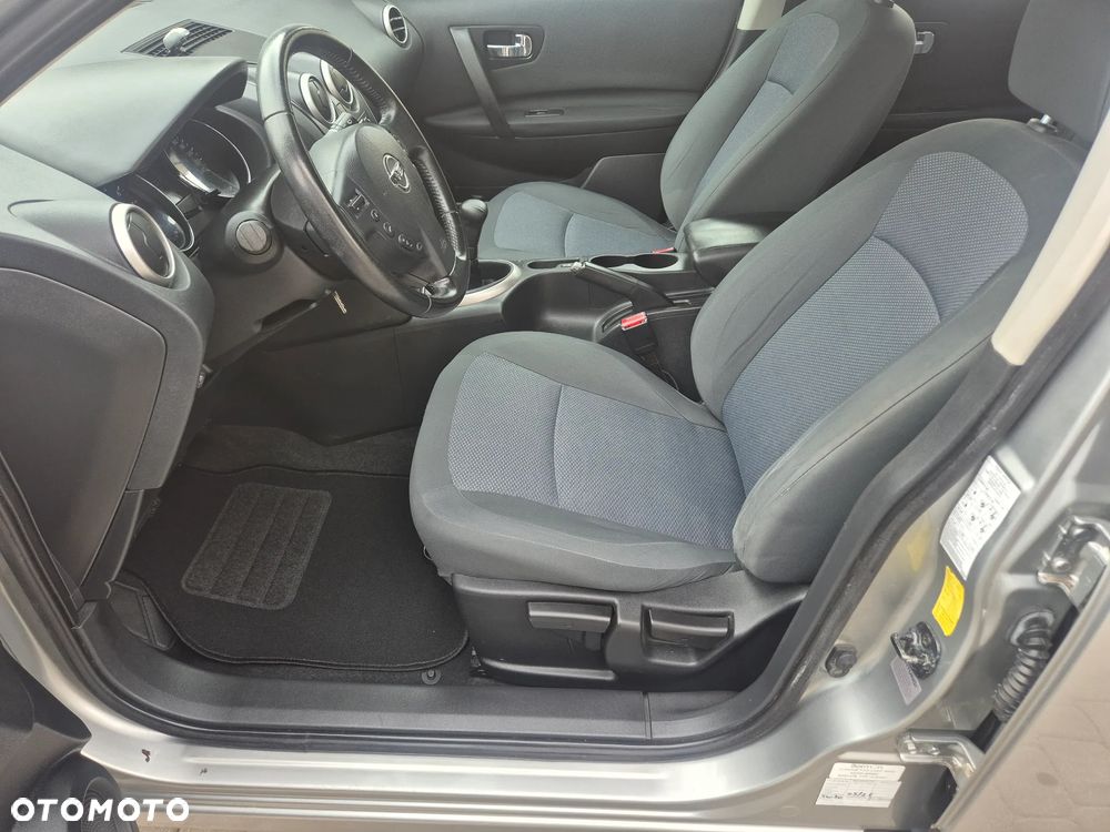 Nissan Qashqai 1.6 360 - 27