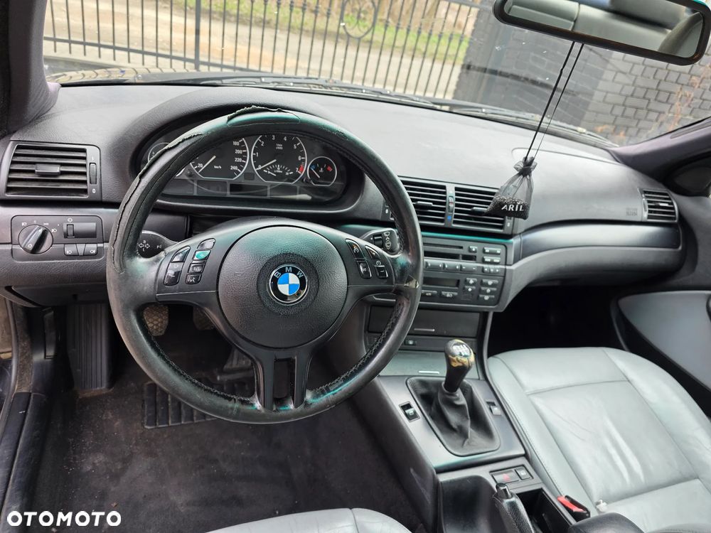 BMW Seria 3 318i - 10