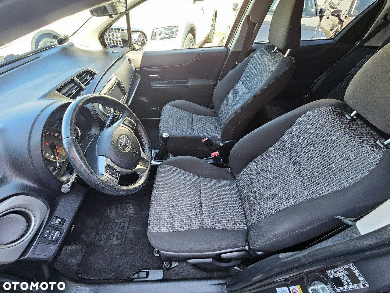 Toyota Yaris - 28