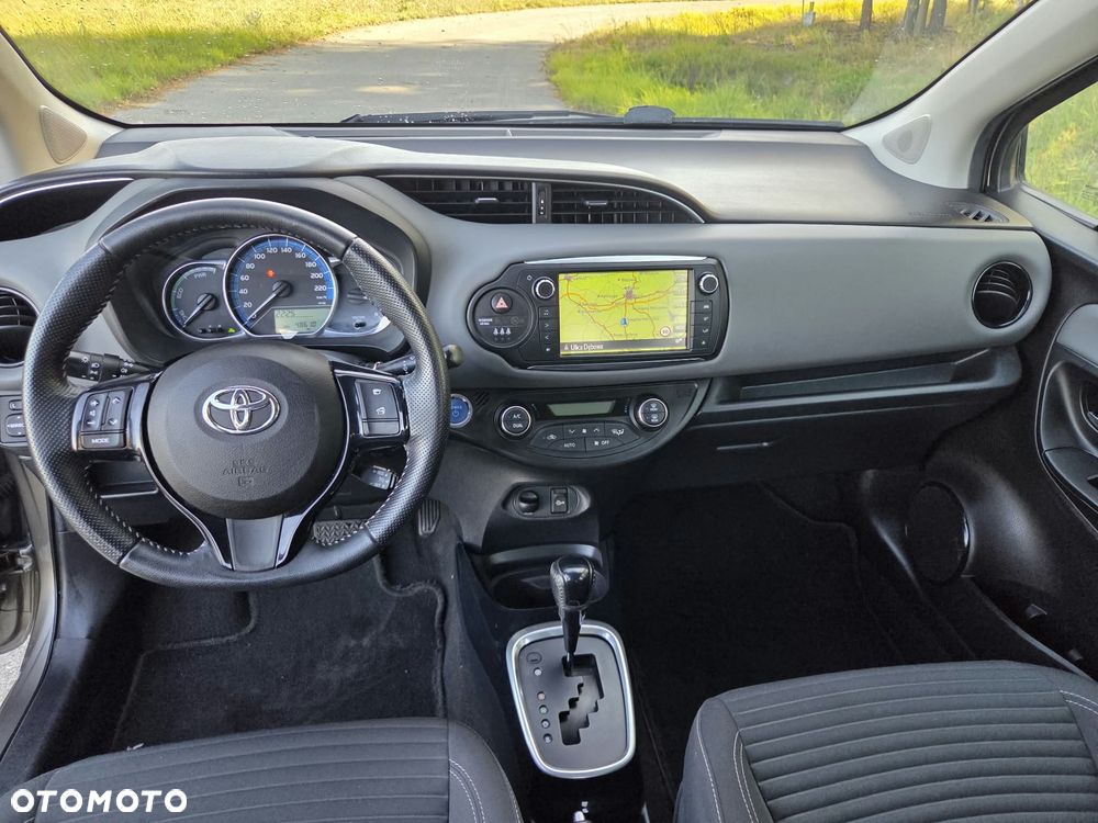 Toyota Yaris - 14