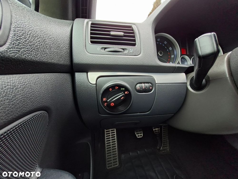 Volkswagen Golf 2.0 GTI - 36