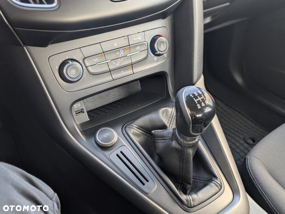 Ford Focus - 11