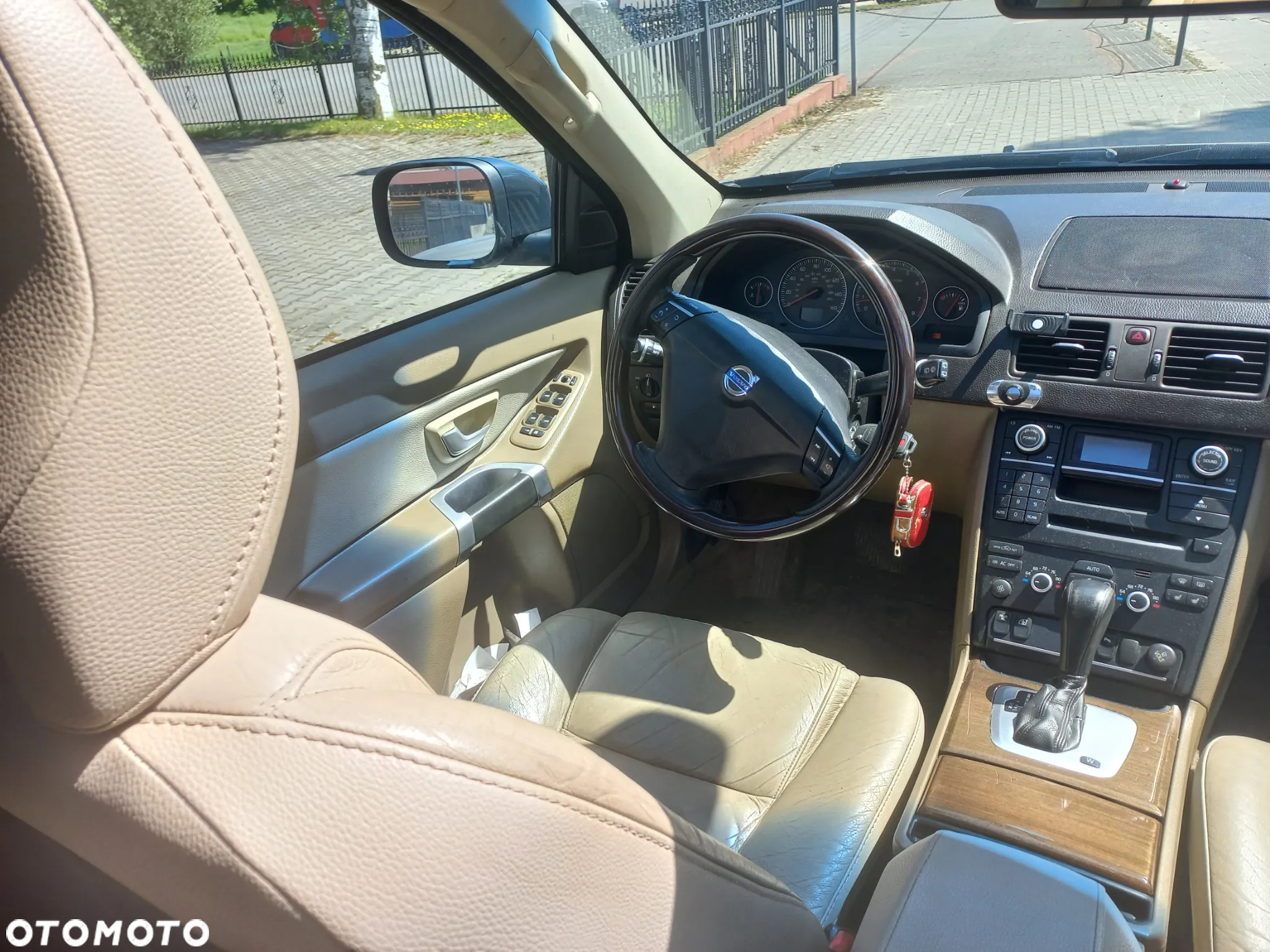 Volvo XC 90 3.2 AWD Geartonic Summum - 10