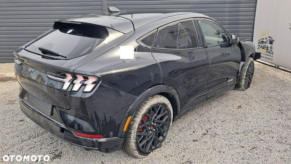 Ford Mustang Mach-E - 19