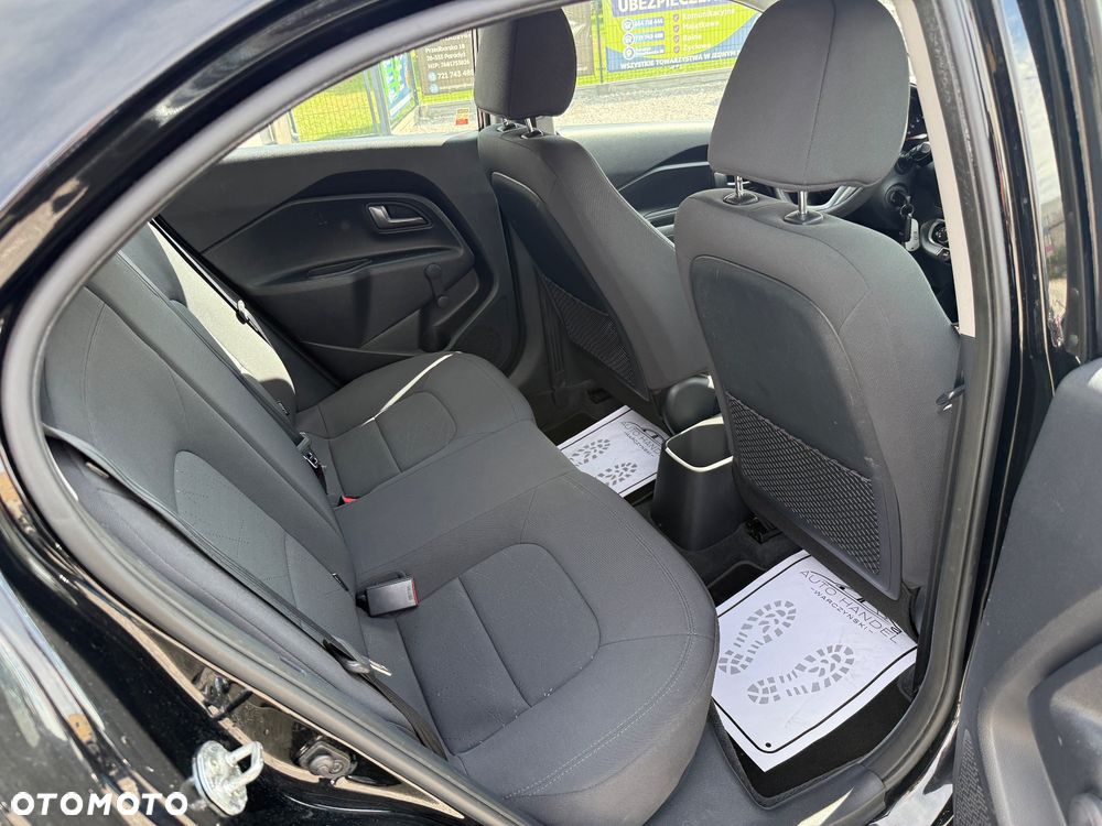 Kia Rio 1.4 Business Line - 11