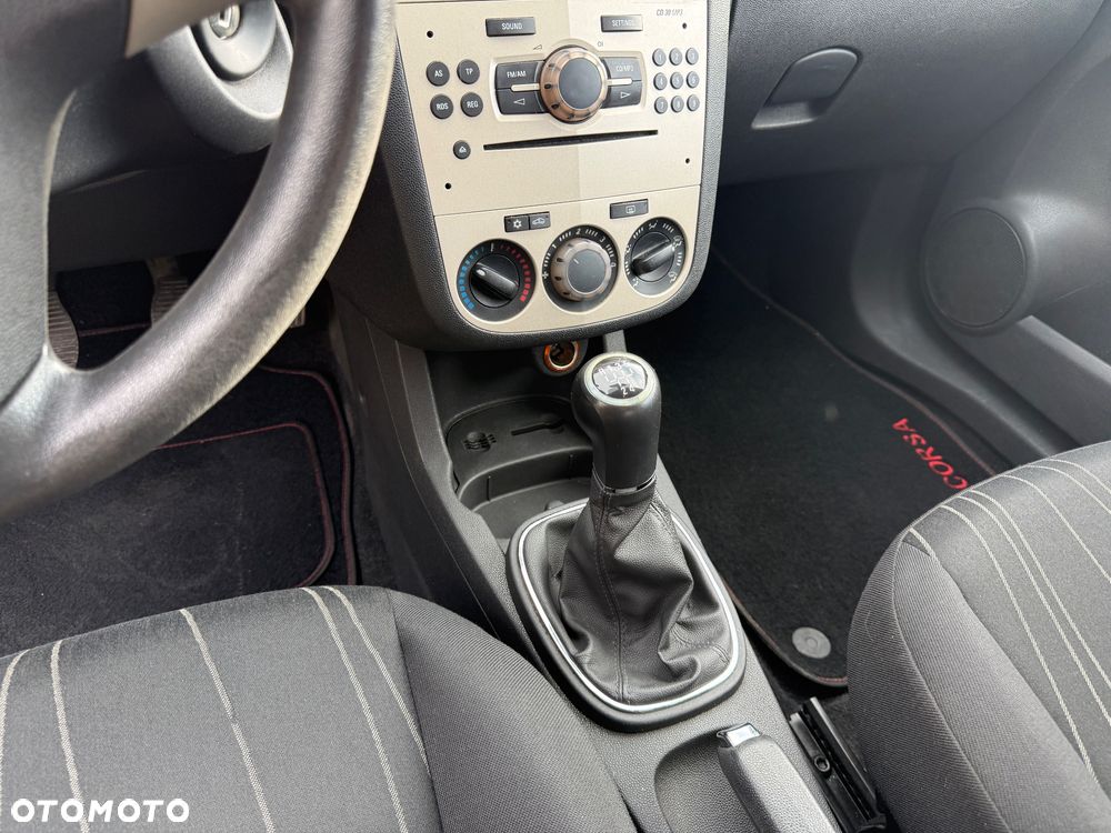 Opel Corsa 1.4 16V Color Edition - 16