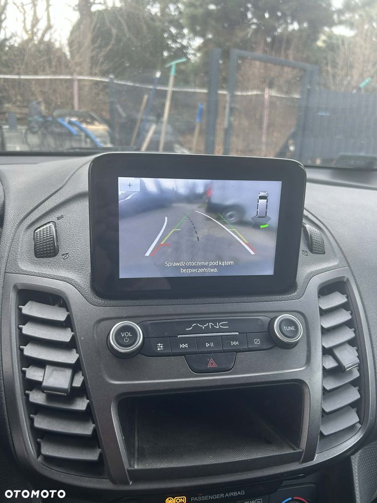 Ford Transit Connect - 11