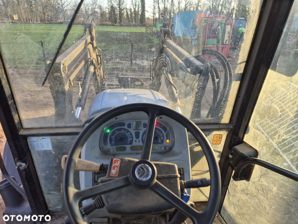 New Holland T5040 - 16